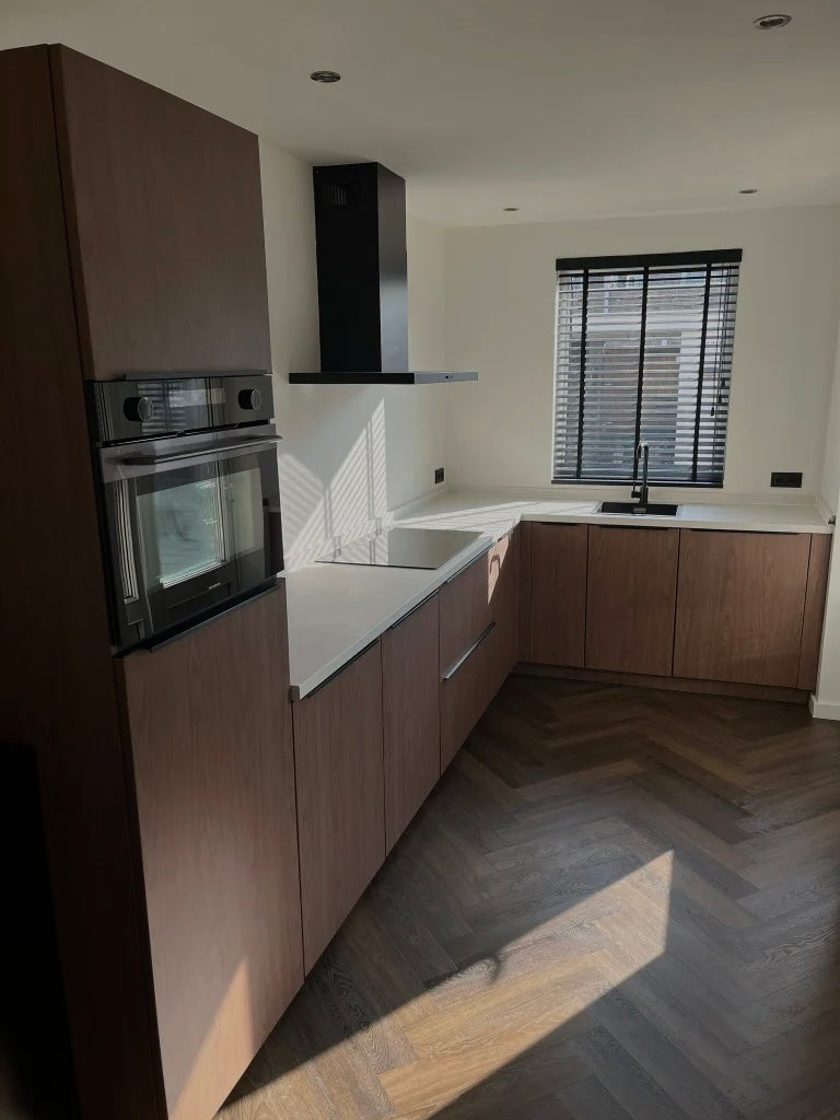 Modern kitchen with a refined wrapped finish